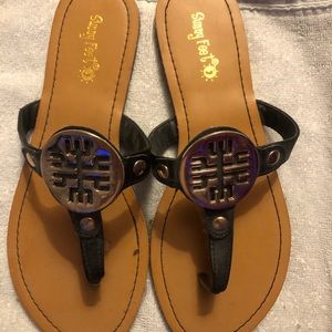 Women’s black sandals